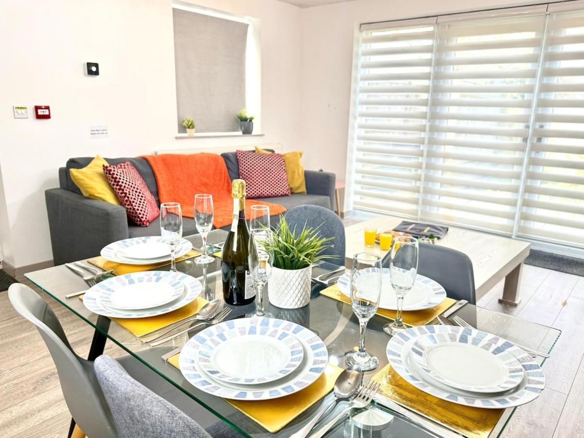 Horizon House, Stunning 2-Bedroom Flat 1, Parking, Netflix, Oxford Esterno foto