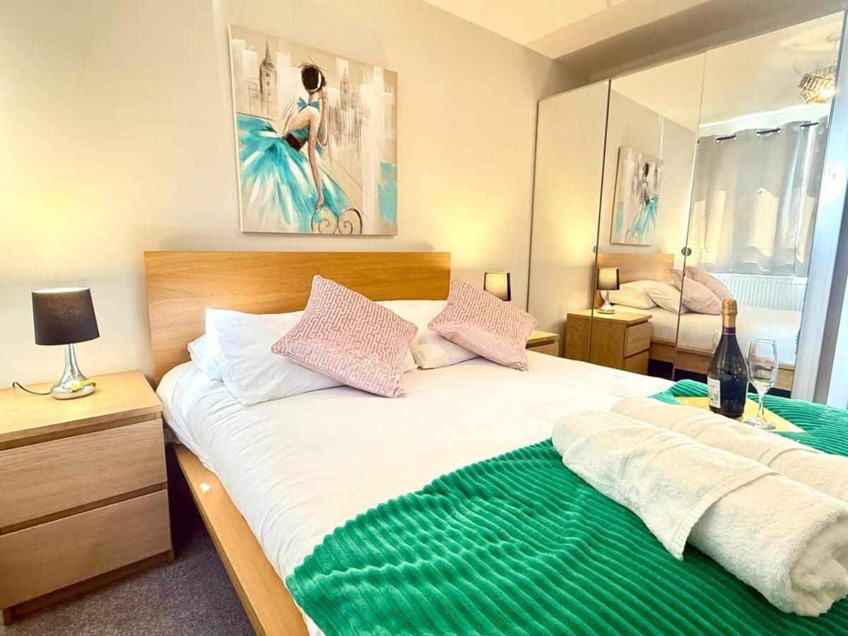 Horizon House, Stunning 2-Bedroom Flat 1, Parking, Netflix, Oxford Esterno foto