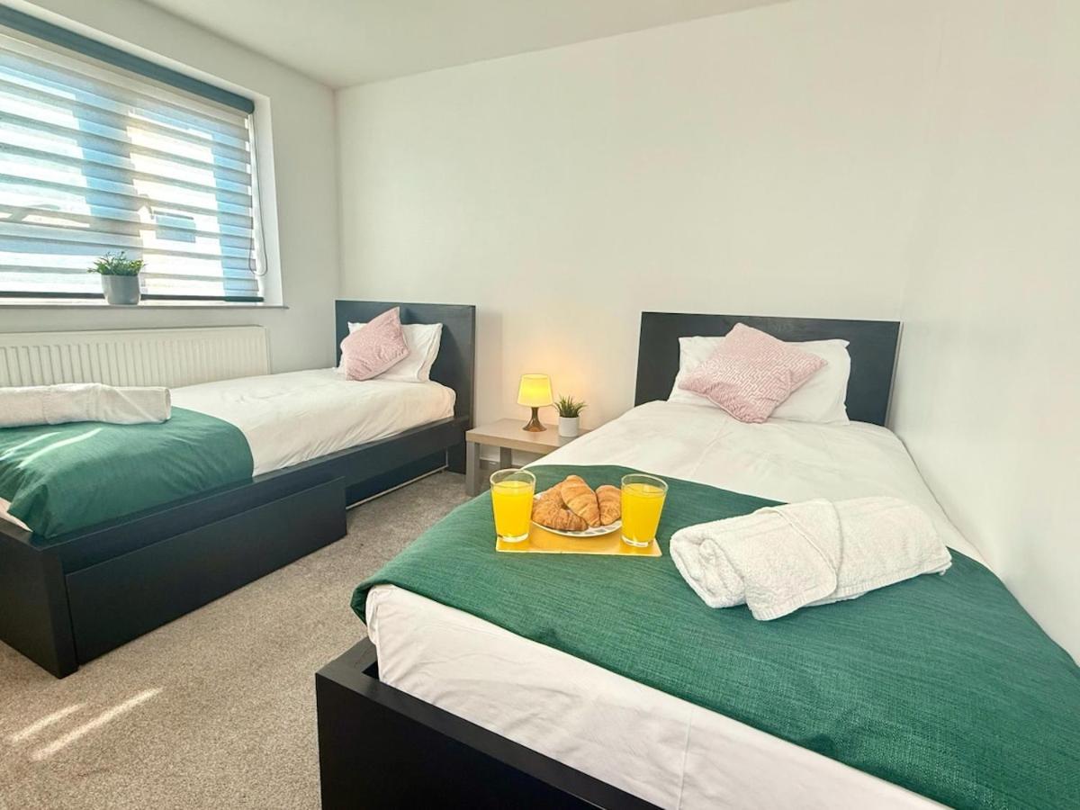 Horizon House, Stunning 2-Bedroom Flat 1, Parking, Netflix, Oxford Esterno foto