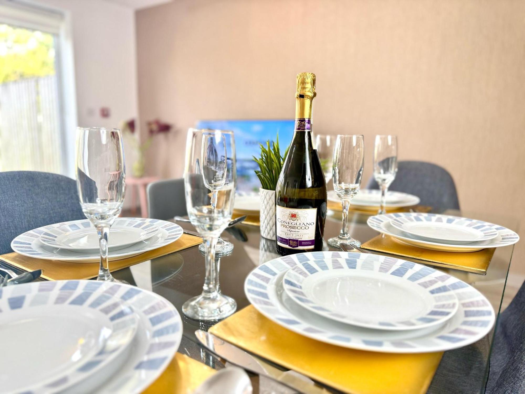 Horizon House, Stunning 2-Bedroom Flat 1, Parking, Netflix, Oxford Esterno foto